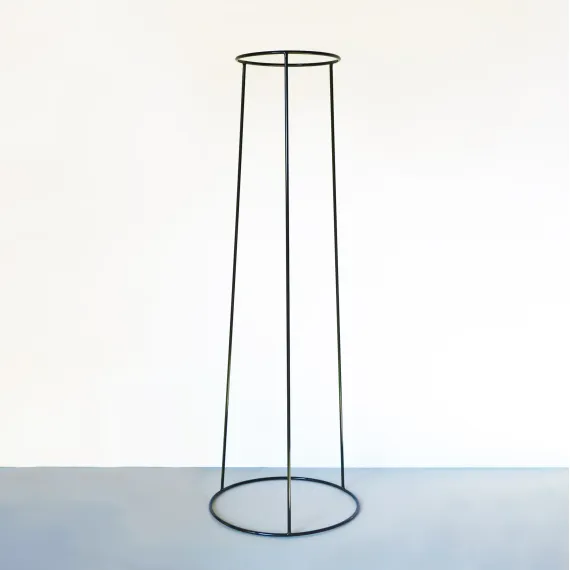 round plant stand