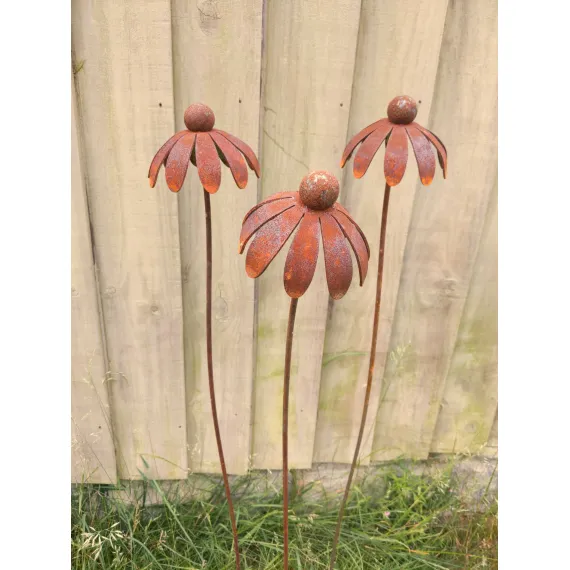 giant rusty rustic flower garden ornament sculpture art