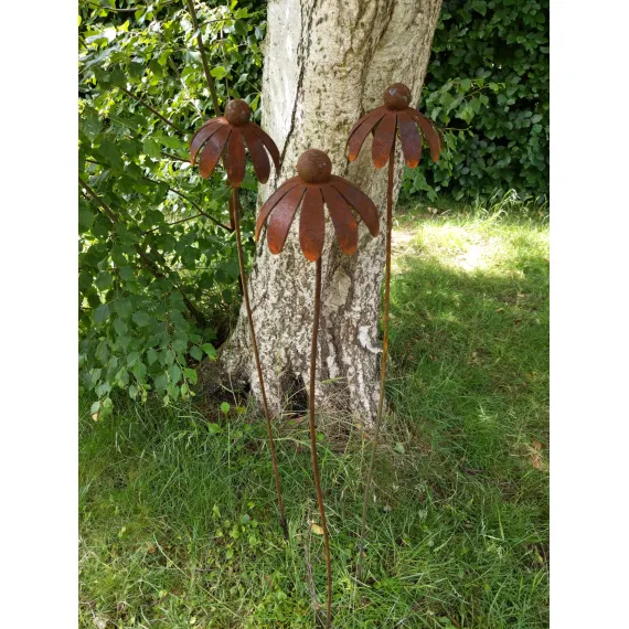 giant rusty rustic flower garden ornament sculpture art